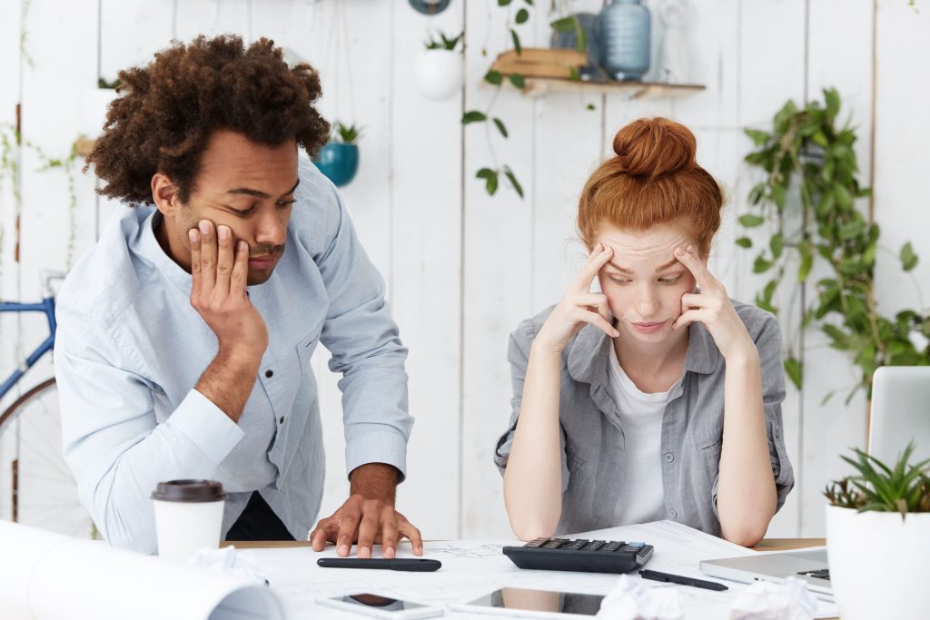 erreurs financières à éviter à 20 ans — guide pour jeunes adultes